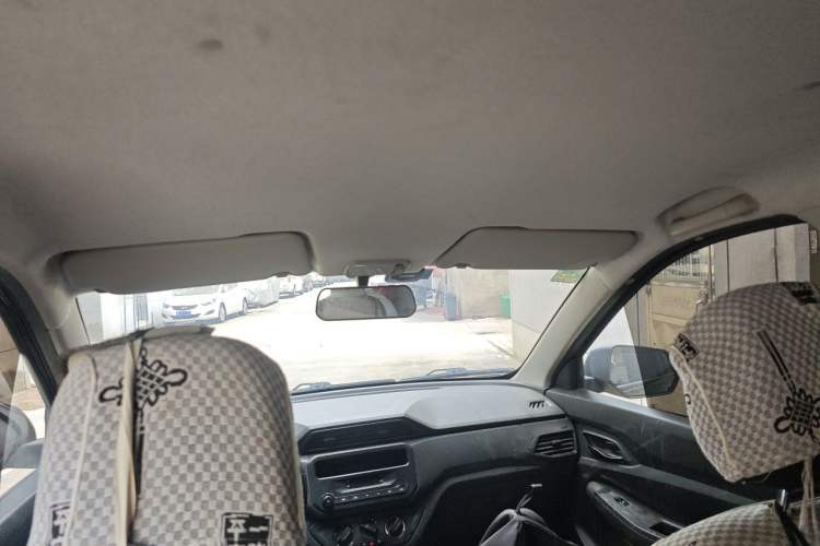 Used Wuling Hongguang 2019 1.5L S Basic Version China VI Standard LAR Headliner