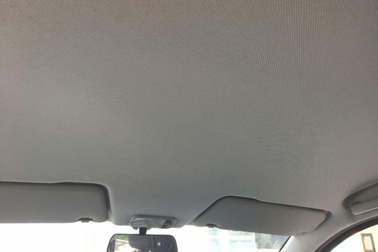 Used Wuling Hongguang 2019 1.5L S Basic Version China VI Standard LAR Headliner