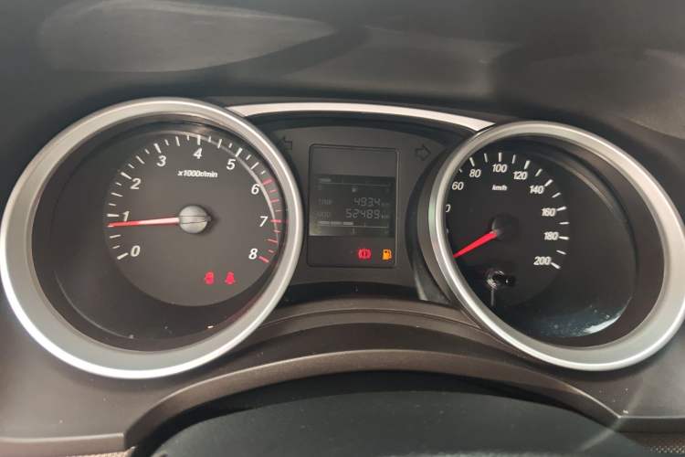 Used Wuling Hongguang 2019 1.5L S Comfort Edition China VI LAR Instrument Cluster