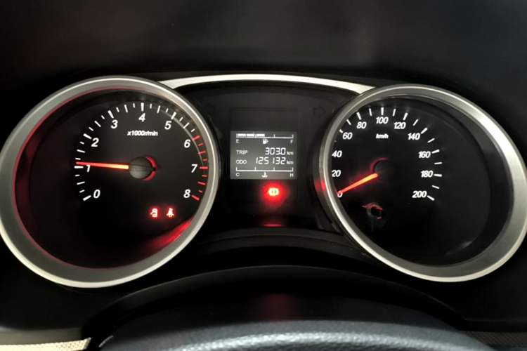 Used Wuling Hongguang 2019 1.5L S Comfort Edition China VI LAR Instrument Cluster
