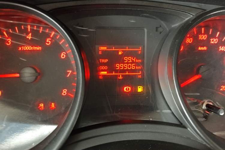 Used Wuling Hongguang 2019 1.5L S Basic Version China VI Standard LAR Instrument Cluster