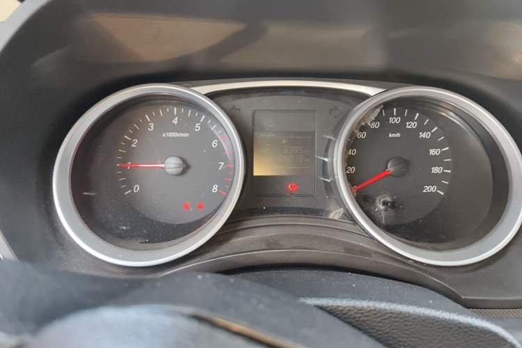 Used Wuling Hongguang 2019 1.5L S Comfort Edition China VI LAR Instrument Cluster