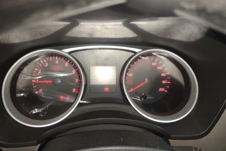 Used Wuling Hongguang 2019 1.5L S Standard Version China VI LAR Instrument Cluster