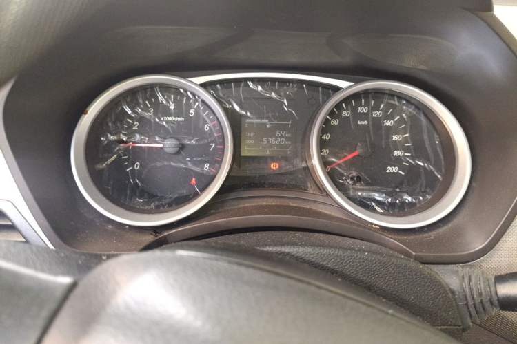Used Wuling Hongguang 2019 1.5L S Comfort Edition China VI LAR Instrument Cluster