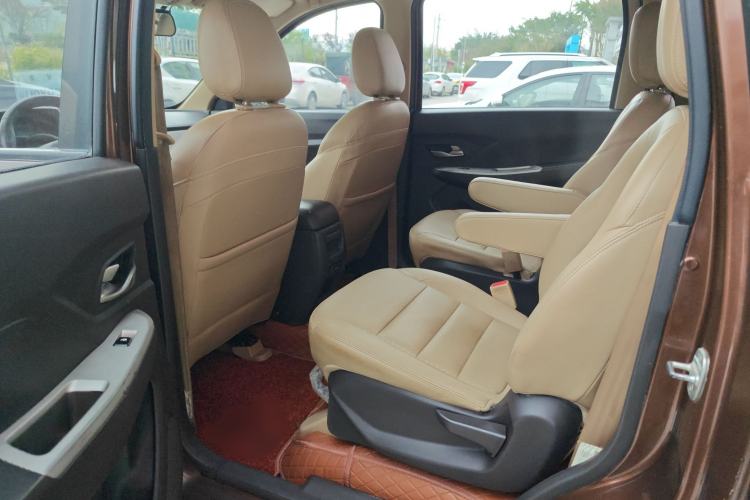 Used Wuling Hongguang 2019 1.5L S Comfort Edition China VI LAR Interior 2