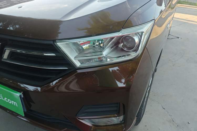 Used Wuling Hongguang 2019 1.5L S Standard Version China VI LAR Left Front Headlight
