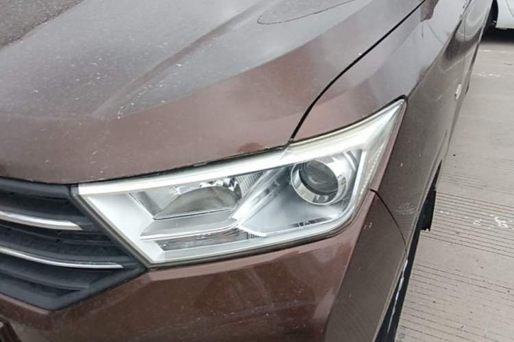 Used Wuling Hongguang 2019 1.5L S Standard Version China VI LAR Left Front Headlight