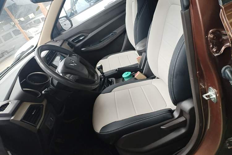 Used Wuling Hongguang 2019 1.5L S Standard Version China VI LAR Left Front Seat