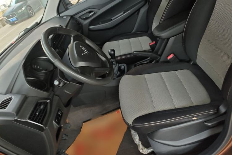 Used Wuling Hongguang 2019 1.5L S Basic Version China VI Standard LAR Left Front Seat