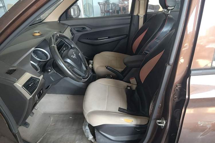 Used Wuling Hongguang 2019 1.5L S Standard Version China VI LAR Left Front Seat