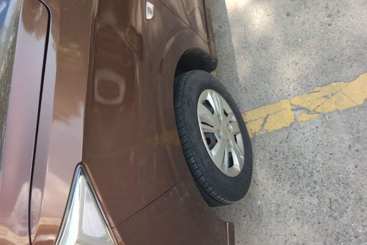 Used Wuling Hongguang 2019 1.5L S Basic Version China VI Standard LAR Left Front Wheel Hub