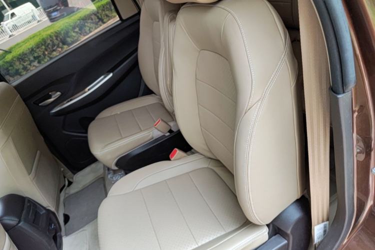 Used Wuling Hongguang 2019 1.5L S Comfort Edition China VI LAR Left Rear Seat