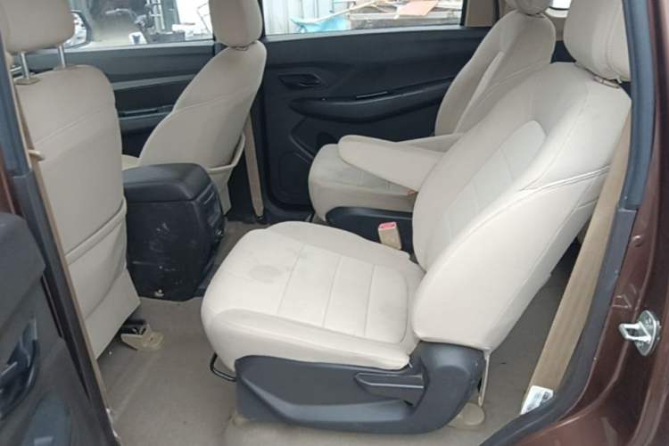 Used Wuling Hongguang 2019 1.5L S Standard Version China VI LAR Left Rear Seat
