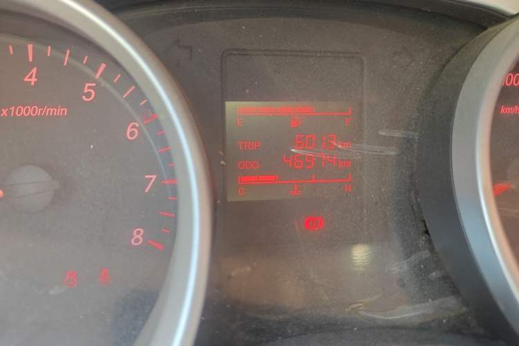 Used Wuling Hongguang 2019 1.5L S Standard Version China VI LAR Odometer Close Up