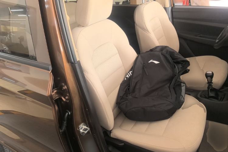 Used Wuling Hongguang 2019 1.5L S Standard Version China VI LAR Right Front Seat