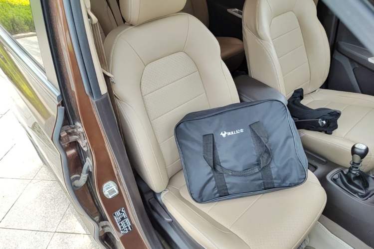 Used Wuling Hongguang 2019 1.5L S Comfort Edition China VI LAR Right Front Seat