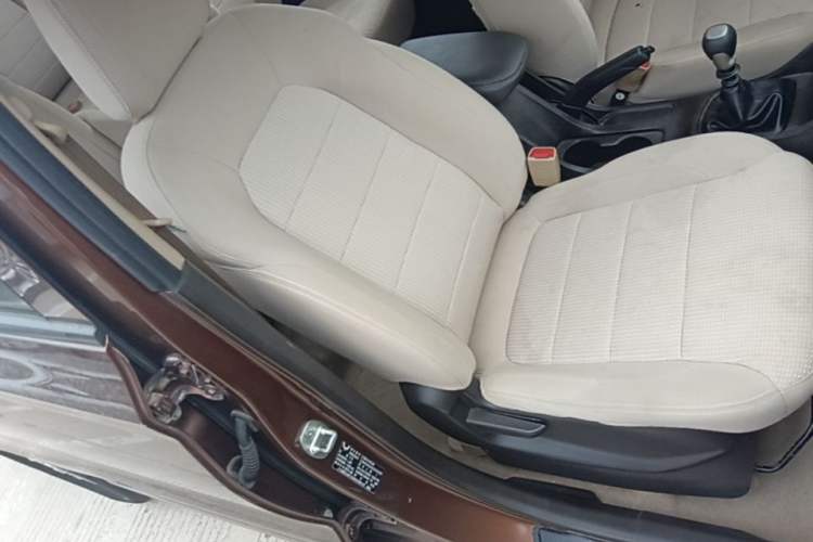 Used Wuling Hongguang 2019 1.5L S Standard Version China VI LAR Right Front Seat