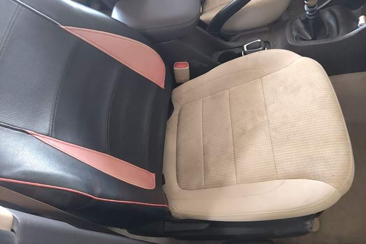 Used Wuling Hongguang 2019 1.5L S Standard Version China VI LAR Right Front Seat