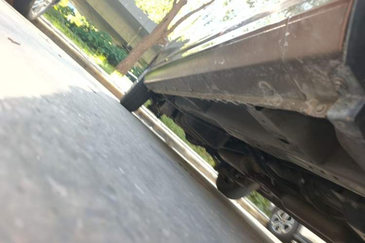 Used Wuling Hongguang 2019 1.5L S Basic Version China VI Standard LAR Right Side Sill