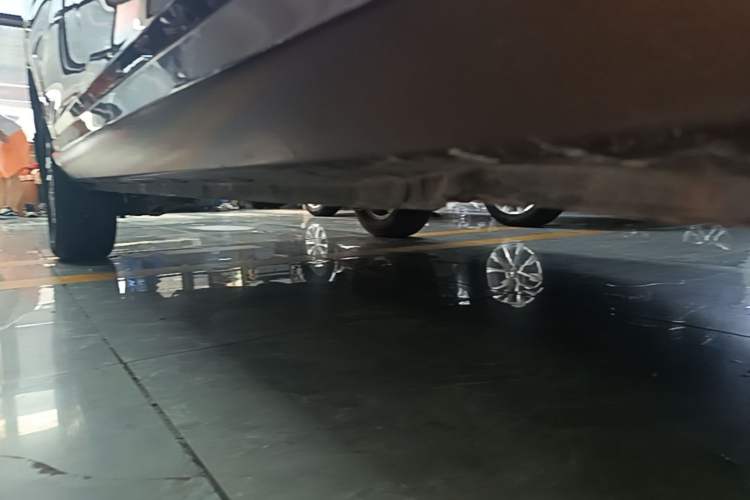 Used Wuling Hongguang 2019 1.5L S Standard Version China VI LAR Right Side Sill