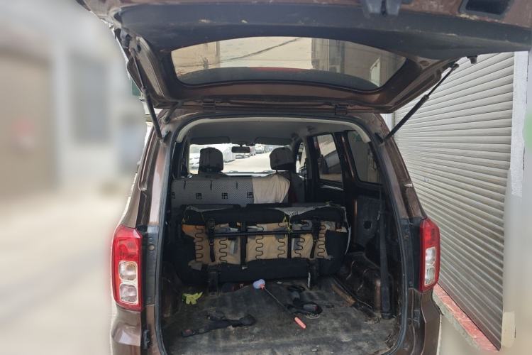 Used Wuling Hongguang 2019 1.5L S Basic Version China VI Standard LAR Trunk