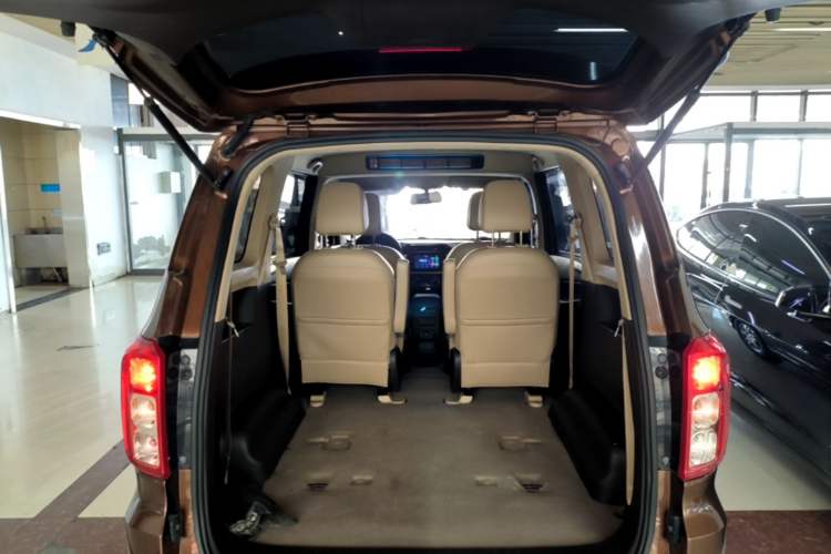 Used Wuling Hongguang 2019 1.5L S Comfort Edition China VI LAR Trunk