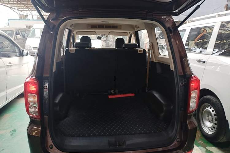 Used Wuling Hongguang 2019 1.5L S Standard Version China VI LAR Trunk