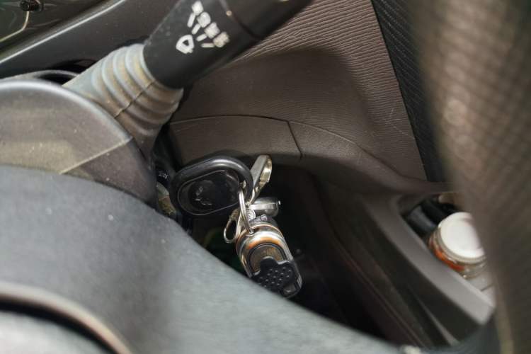 Used Wuling Hongguang 2019 1.5L S Base Version L2B Vehicle Key