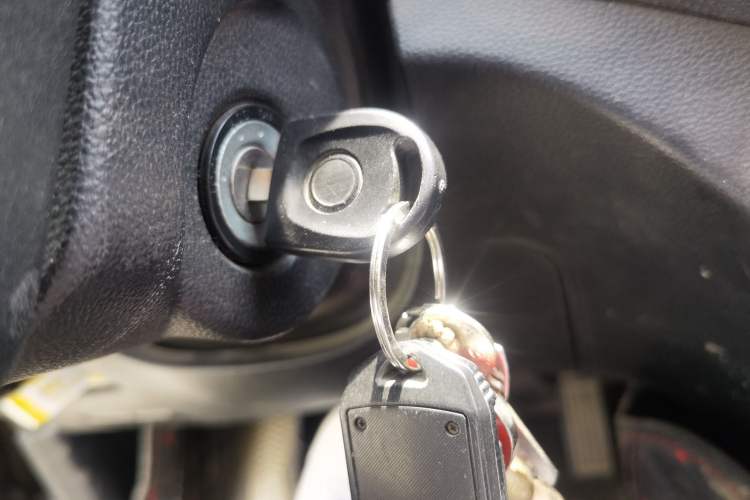 Used Wuling Hongguang 2019 1.5L S Basic Version China VI Standard LAR Vehicle Key