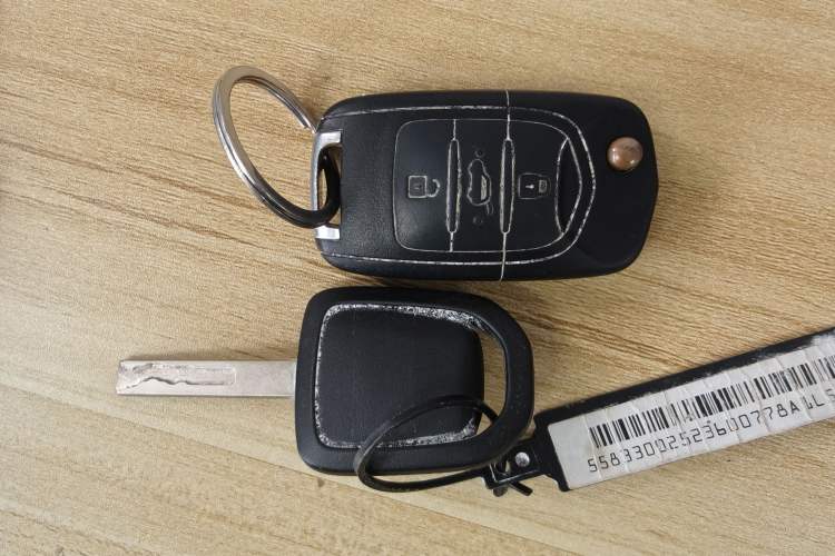 Used Wuling Hongguang 2019 1.5L S Basic Version China VI Standard LAR Vehicle Key
