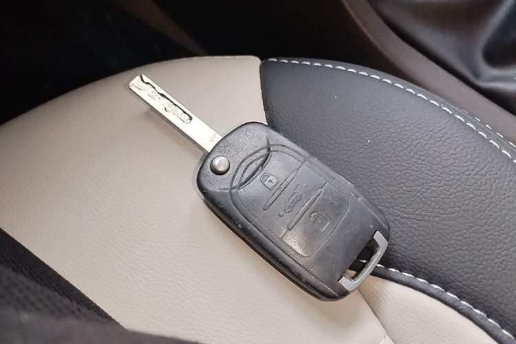 Used Wuling Hongguang 2019 1.5L S Standard Version China VI LAR Vehicle Key