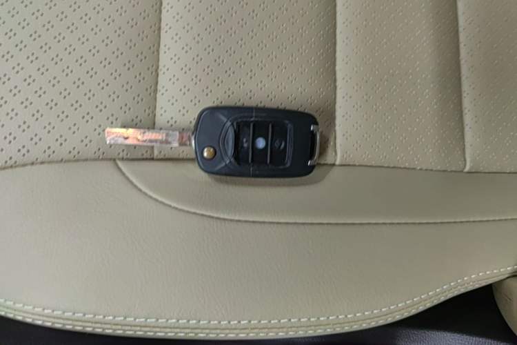 Used Wuling Hongguang 2019 1.5L S Comfort Edition China VI LAR Vehicle Key