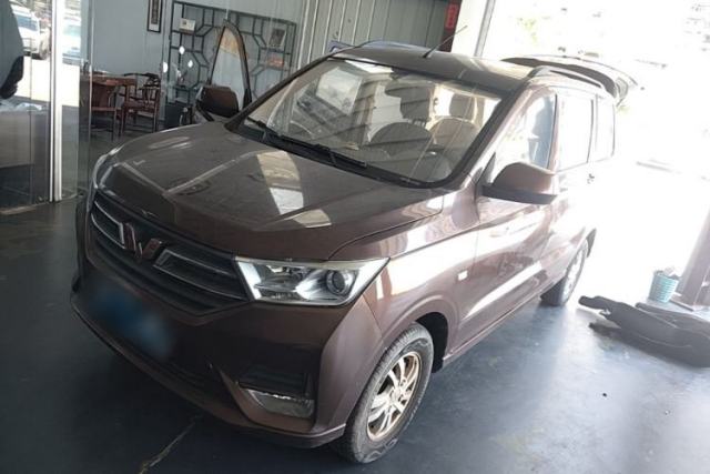 Używany Wuling Hongguang 2019 1.5L S Standard Version China VI LAR