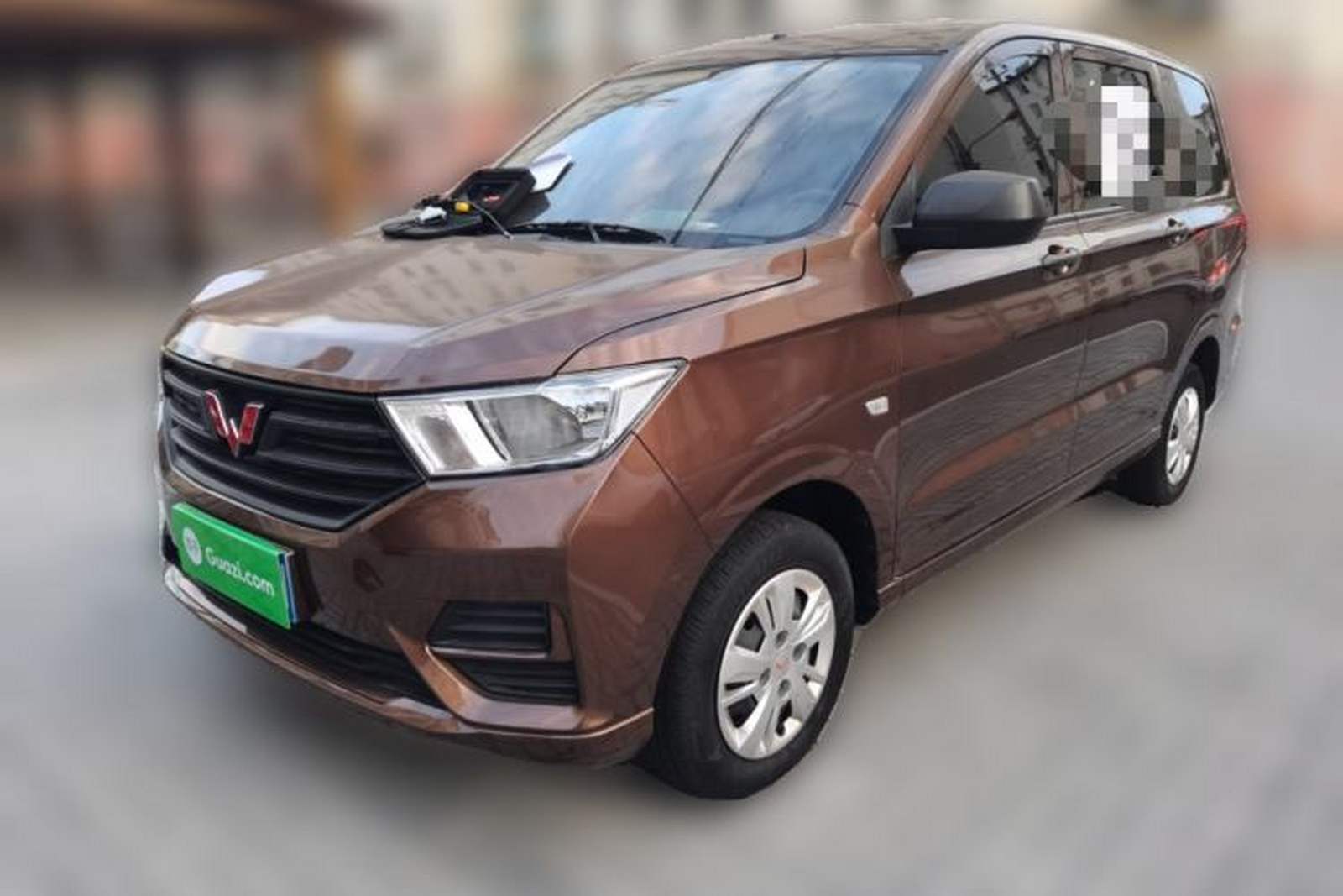 Фото Wuling с площадки