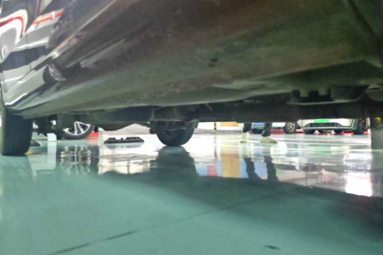 Used Wuling Hongguang 2019 1.5L S Base Version L2B Chassis Front Right