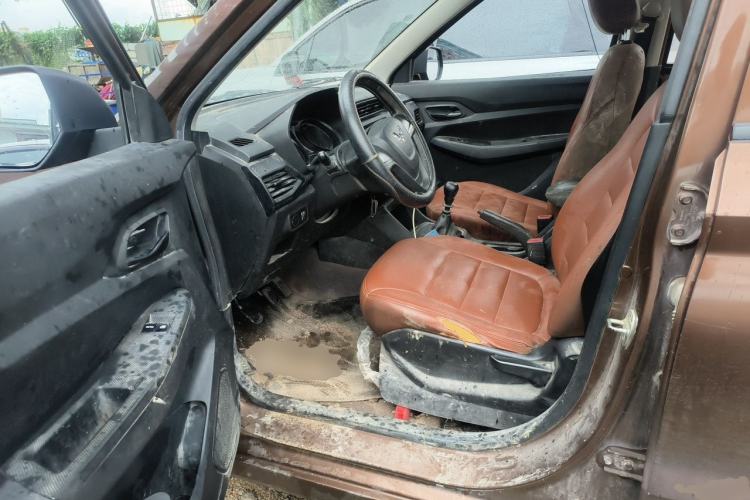 Used Wuling Hongguang 2019 1.5L S Basic Version China VI Standard LAR Driver Seat