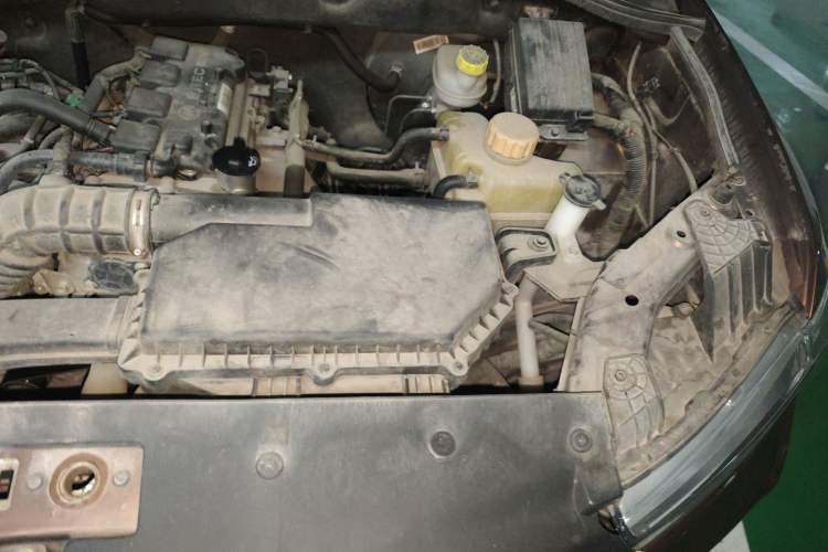 Used Wuling Hongguang 2019 1.5L S Standard Version China VI LAR Engine Bay Left