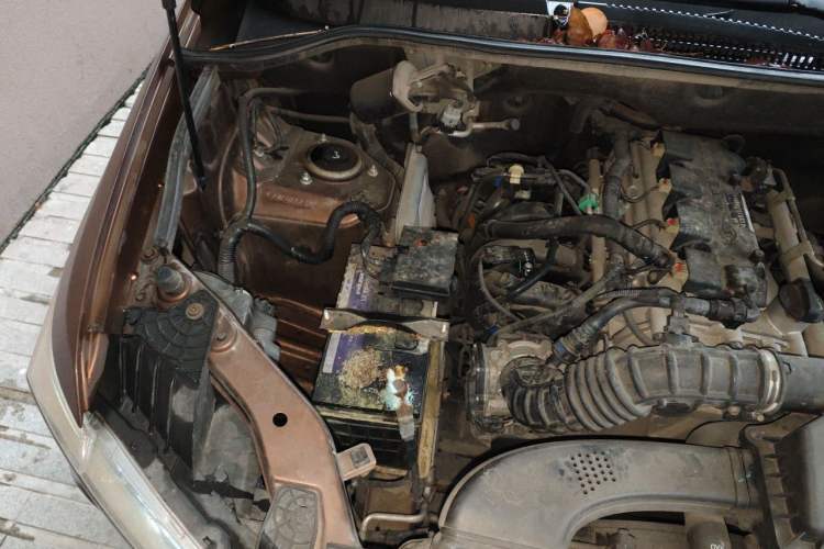 Used Wuling Hongguang 2019 1.5L S Basic Version China VI Standard LAR Engine Bay Right
