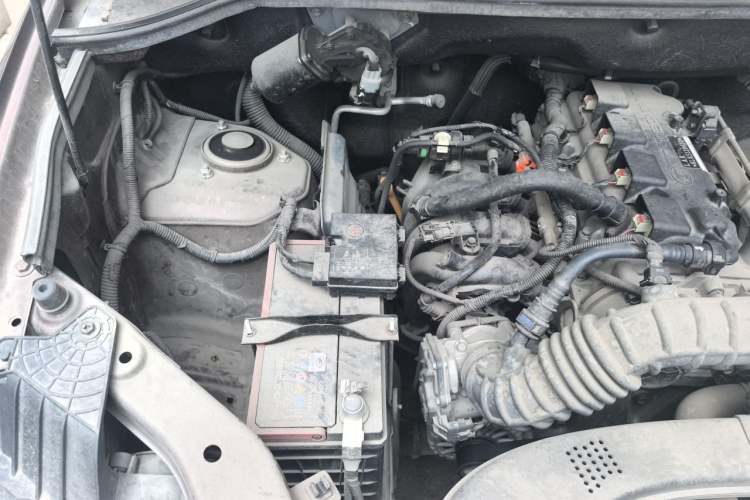 Used Wuling Hongguang 2019 1.5L S Standard Version China VI LAR Engine Bay Right