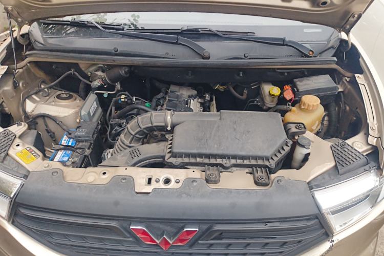 Used Wuling Hongguang 2019 1.5L S Basic Window-Sealed Vehicle China VI LAR Engine Bay