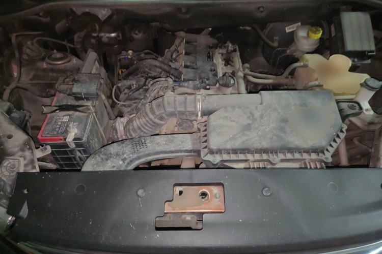 Used Wuling Hongguang 2019 1.5L S Basic Version China VI Standard LAR Engine Bay