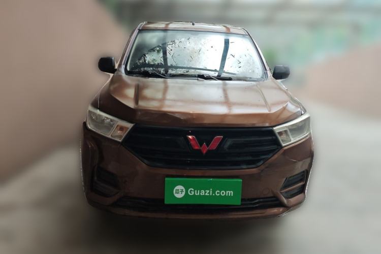 Used Wuling Hongguang 2019 1.5L S Basic Version China VI Standard LAR Front