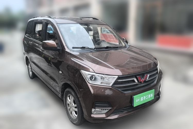 Used Wuling Hongguang 2019 1.5L S Standard Version China VI LAR Front Right 45 Deg
