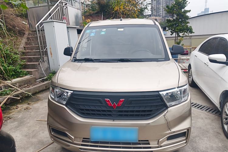 Used Wuling Hongguang 2019 1.5L S Basic Window-Sealed Vehicle China VI LAR Front