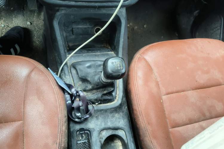 Used Wuling Hongguang 2019 1.5L S Basic Version China VI Standard LAR Gear Lever