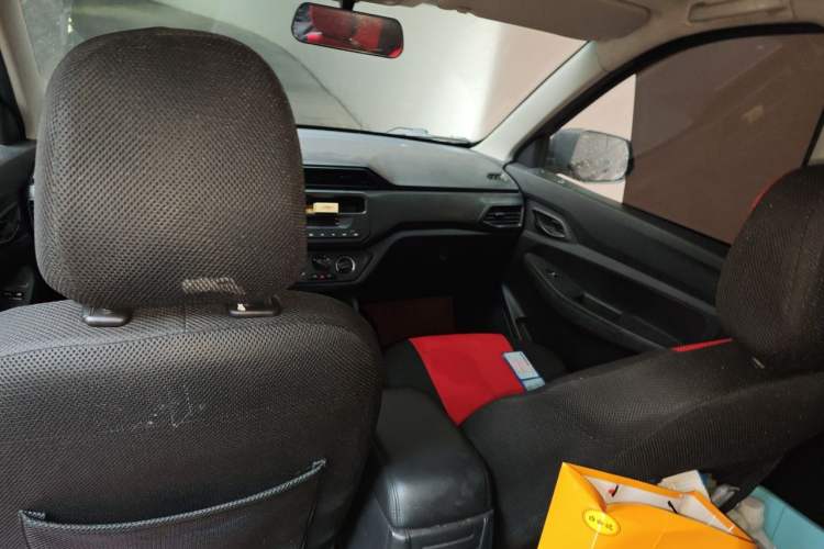 Used Wuling Hongguang 2019 1.5L S Basic Version China VI Standard LAR Headliner
