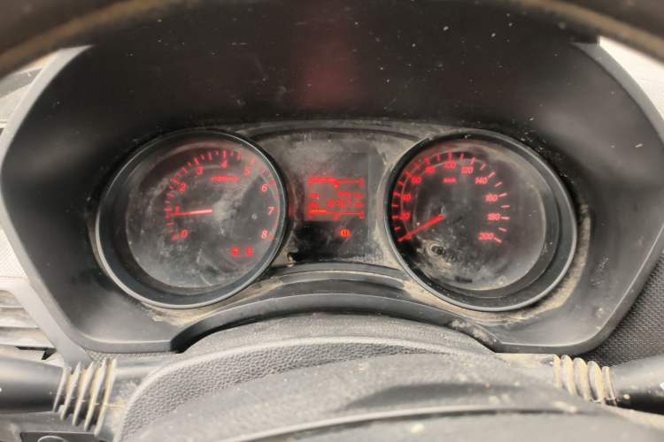 Used Wuling Hongguang 2019 1.5L S Basic Version China VI Standard LAR Instrument Cluster