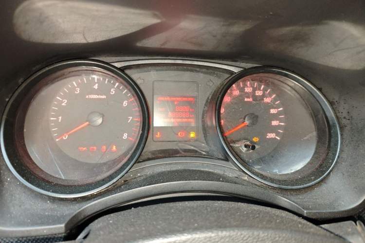 Used Wuling Hongguang 2019 1.5L S Basic Version China VI Standard LAR Instrument Cluster
