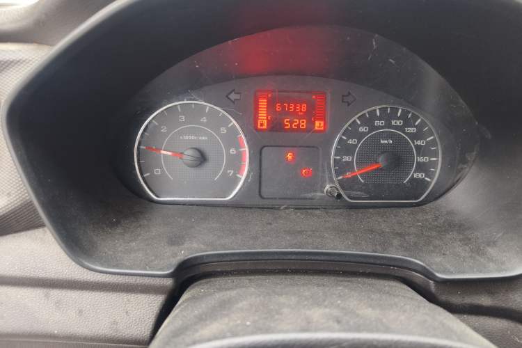 Used Wuling Hongguang 2019 1.5L S Basic Window-Sealed Vehicle China VI LAR Instrument Cluster