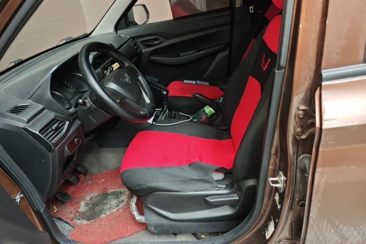 Used Wuling Hongguang 2019 1.5L S Basic Version China VI Standard LAR Left Front Seat